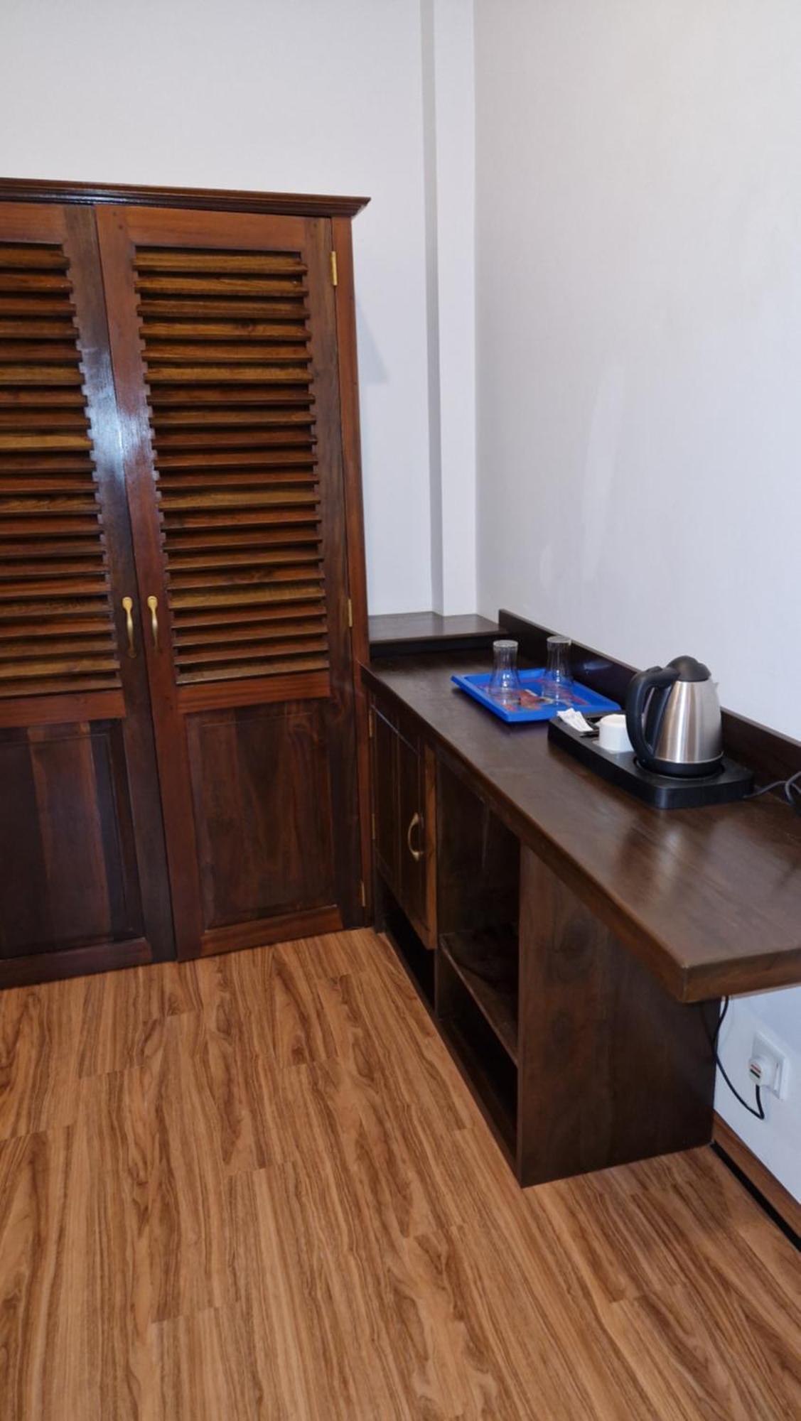 Millet'S Food Company And Cooking Center Hotel Negombo Room photo